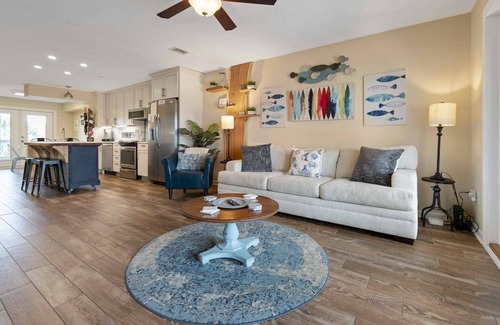 Navarre Beach House | Narvana-Gulf View Home Across from Beach. Pup Friendly