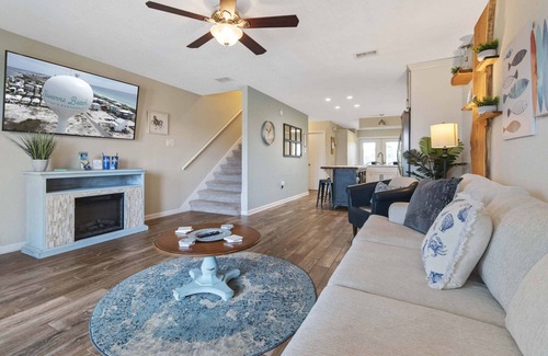 Navarre Beach House | Narvana-Gulf View Home Across from Beach. Pup Friendly