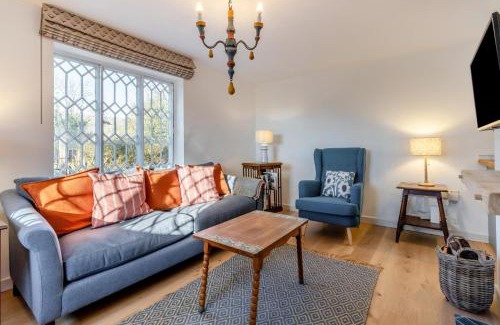 Yarpole House | Nash Lodge