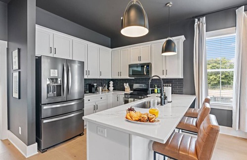 Haynes Area House | Nashville 4BR - Hot Tub + Games