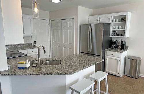 Old Hickory House | Nashville Modern Gem w/Large Backyard, Community Pool and More! Pets Welcome