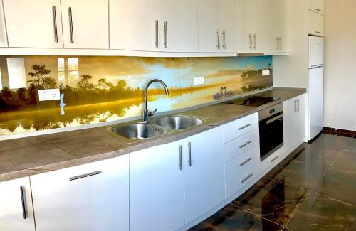 Makri Apartment | Natalie’s House