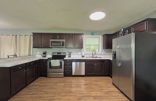McCutcheon Field House | Native Nest: cozy 3-bedroom house in Jacksonville with WiFi, AC