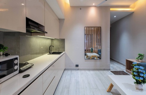 Greater Noida Apartment | Natural Bliss Hideaway- YourHomelystudio