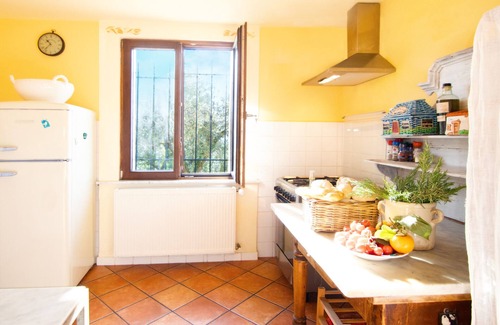 Podenzana House | Natural stone house with a fantastic panoramic view