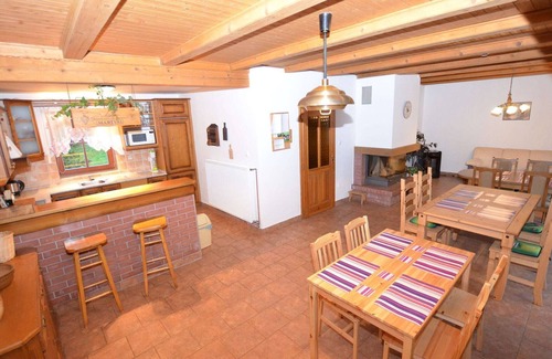 Turnov Villa | Nature & Adventure Cottage