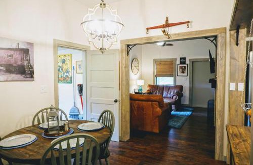 Hernando House | Nature Coast Rail House
