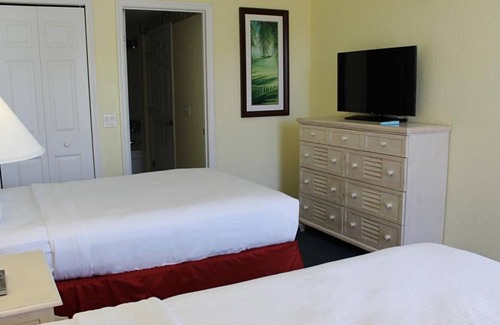 Bostroms Resort | Nature Escape! 4 Beautiful Units w/Kitchen, Beachfront, Surfing, Pool