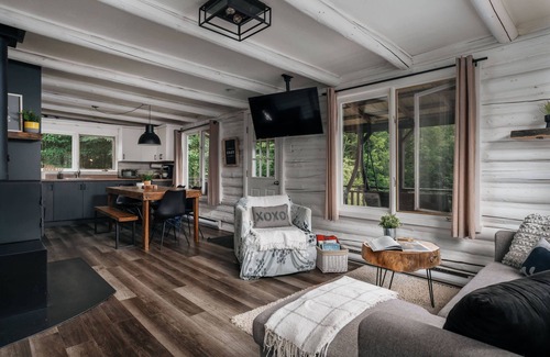 Val-des-Lacs Ski Chalet | Nature Escape Forest, Spa, Near Tremblant