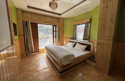 Mashobra House | Nature Heaven Homestay