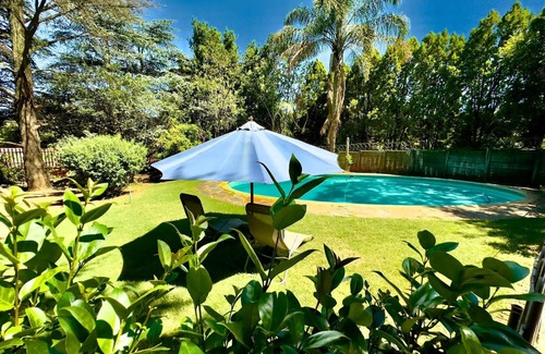 Greater Johannesburg Metropolitan Area House | Nature's Haven: 7-Bedroom Villa with Pool, WiFi & Serene Surroundings