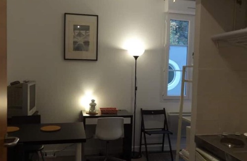 Secteur 2 Apartment | Nature studio