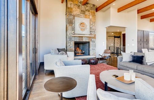 Silverthorne House | Natures Nest- Luxury Mountain Home