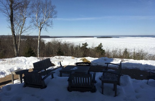Ephraim House | Natures Window Stunning Bluff View of Green Bay