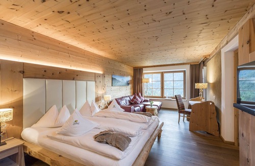 Luson Hotel | Naturhotel Lüsnerhof