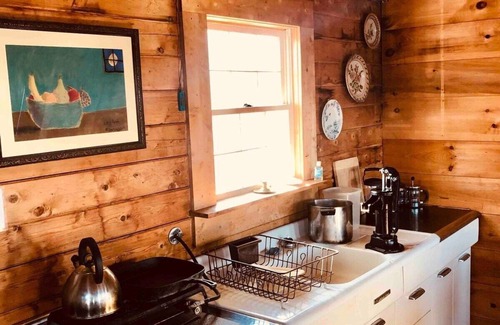 Monmouth Cabin | Naughty Dog Private Island Log Cabin