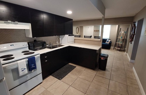 Fort Pierce House | Nautical Oasis w/Arcade close to Beach+Town. Pet Friendly w/Free RV/Boat Storage