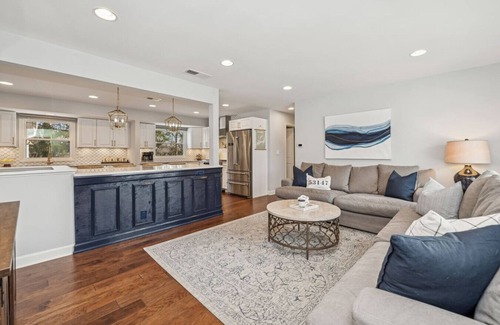 Lake Geneva House | Nautical, Pet-Friendly | Walk to Lake & Downtown