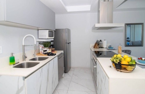 Isla Iguana Apartment | Nautico Condo, Nice Marina View, Rooftop Pool, Gym