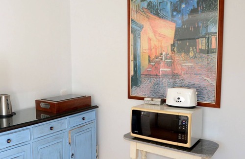 Dunwich Apartment | Nautilus 2BR: island life just min from beach