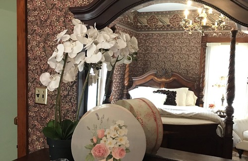 Nauvoo Bed & Breakfast | Nauvoo Grand Bed & Breakfast