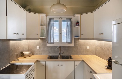 Ampelas House | "Nava" Devine Water Front House in Ambelas