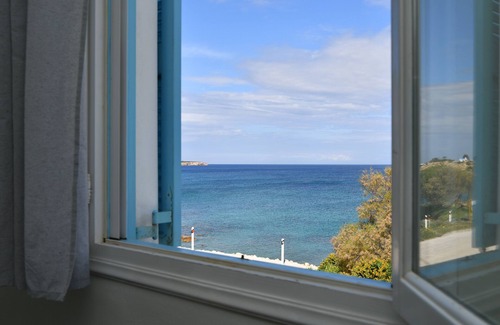 Ampelas House | "Nava" Devine Water Front House in Ambelas