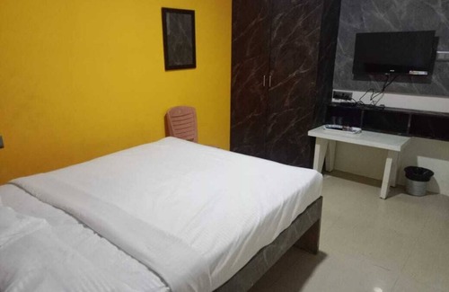 Rajajinagar Hotel | Navarang Residency
