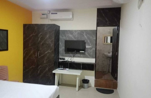 Rajajinagar Hotel | Navarang Residency