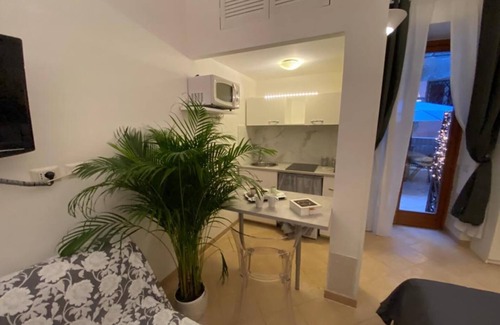 Rione VIII Sant'Eustachio Apartment | NAVONA DOMITIA HOME LOFT LAWRENCE