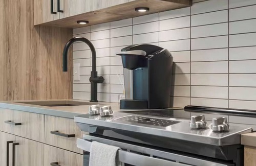 Navy Yard Hotel | Navy Yard DC Stay | Steps to Nationals Park | Modern Comfort w/ Rooftop Views