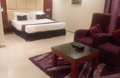 Al Aziziyah Apartment | Nawara HAYER