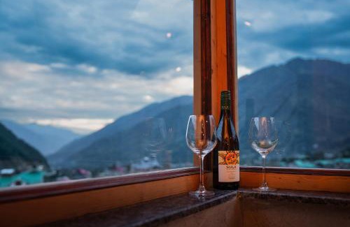 Burwa Hotel | Nazaara - A Luxe Retreat