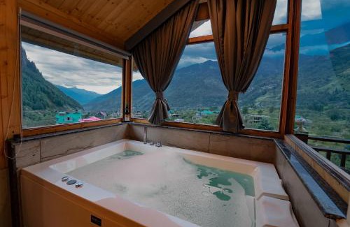 Burwa Hotel | Nazaara - A Luxe Retreat