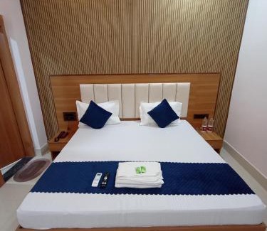 Govardhan Hotel | NBR SADAN Hotel & Restaurant