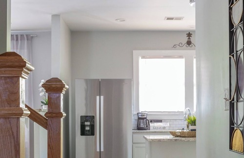 Charlotte House | NC Music Factory - Renovated historic bungalow minutes to Uptown