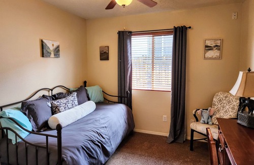 Northeast Heights House | NE ABQ! 3 bdrm/2 bath home w/game room