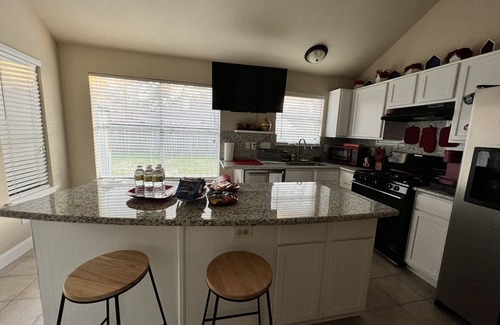 Atascocita House | NE Houston, Whole House, 3 bed 2 bath, 15 min from IAH Airport