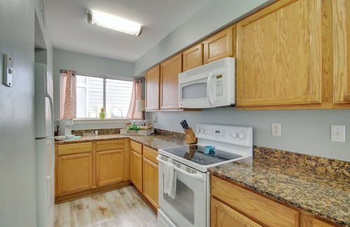 Biloxi Condo | Near Beach & Casinos: Biloxi Condo w/Pool Access