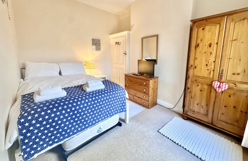 York House | Near city centre with parking located by Bishy road.