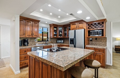 Palm Desert Condo | Near Coachella | Golf Course | Pool, Tennis & Pickleball Courts | Premier Vacation Spot