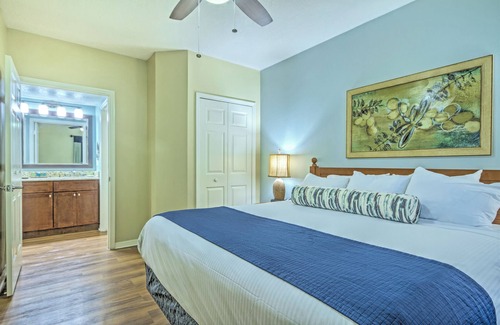 Kissimmee Resort | Near Disney 2 BR Condo w/Mini Kitchen, Sleeper Sofa & Resort Pools