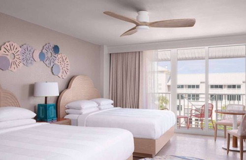 Stuart Hotel | Near Florida Beach | Golf. Outdoor Pool. Gym.