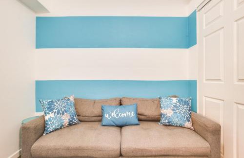 Royal Poinciana House | Near Haulover Park Hollywood Cottage with Yard!