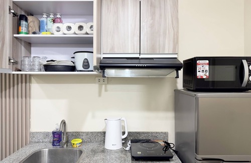 Mabolo Apartment | Near IT Park Cebu! Minimalist and Spacious with 300mbps WiFi, Pool and Gym