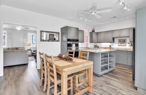 Starkville House | Near MSU | Charming | Grill Deck