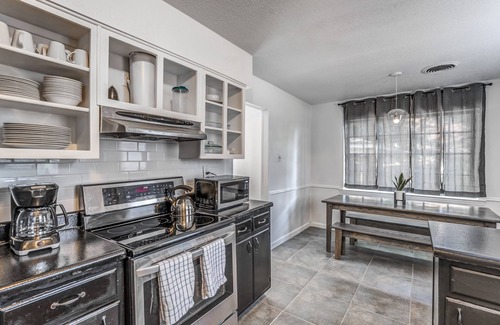 Hickory Hill Hotel | Near Parks Tranquil Fox Trails