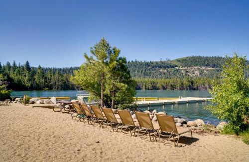 Truckee House | Near Ski Resorts and Trails Truckee Home with Hot Tub