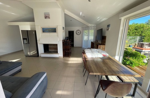 Grayan-Et-L'Hopital Villa | Near Soulac/mer architect-designed villa with pool and jacuzzi close to the ocean