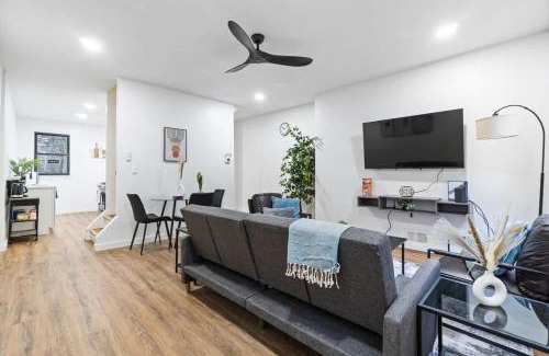 Mexican War Streets House | Near Stadium 2 Bdrm House w Fire Pit Free WiFi